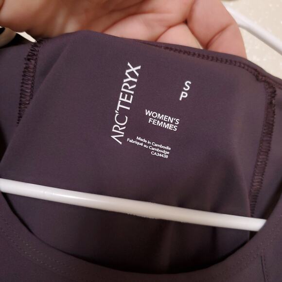 ARC'TERYX Eggplant Contenta Quick Dry Athletic Dress - Picture 10 of 11